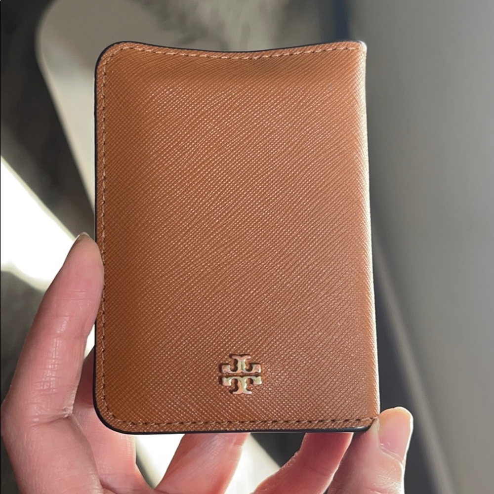 Tory Burch wallet